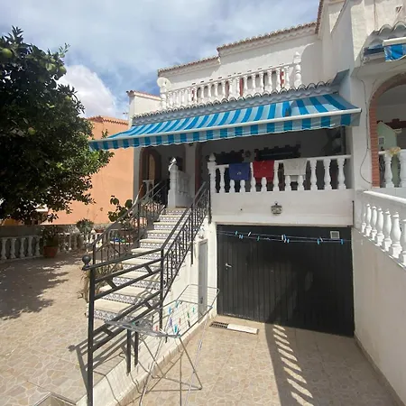 Holiday home Beautiful For 6 To 8 Pers